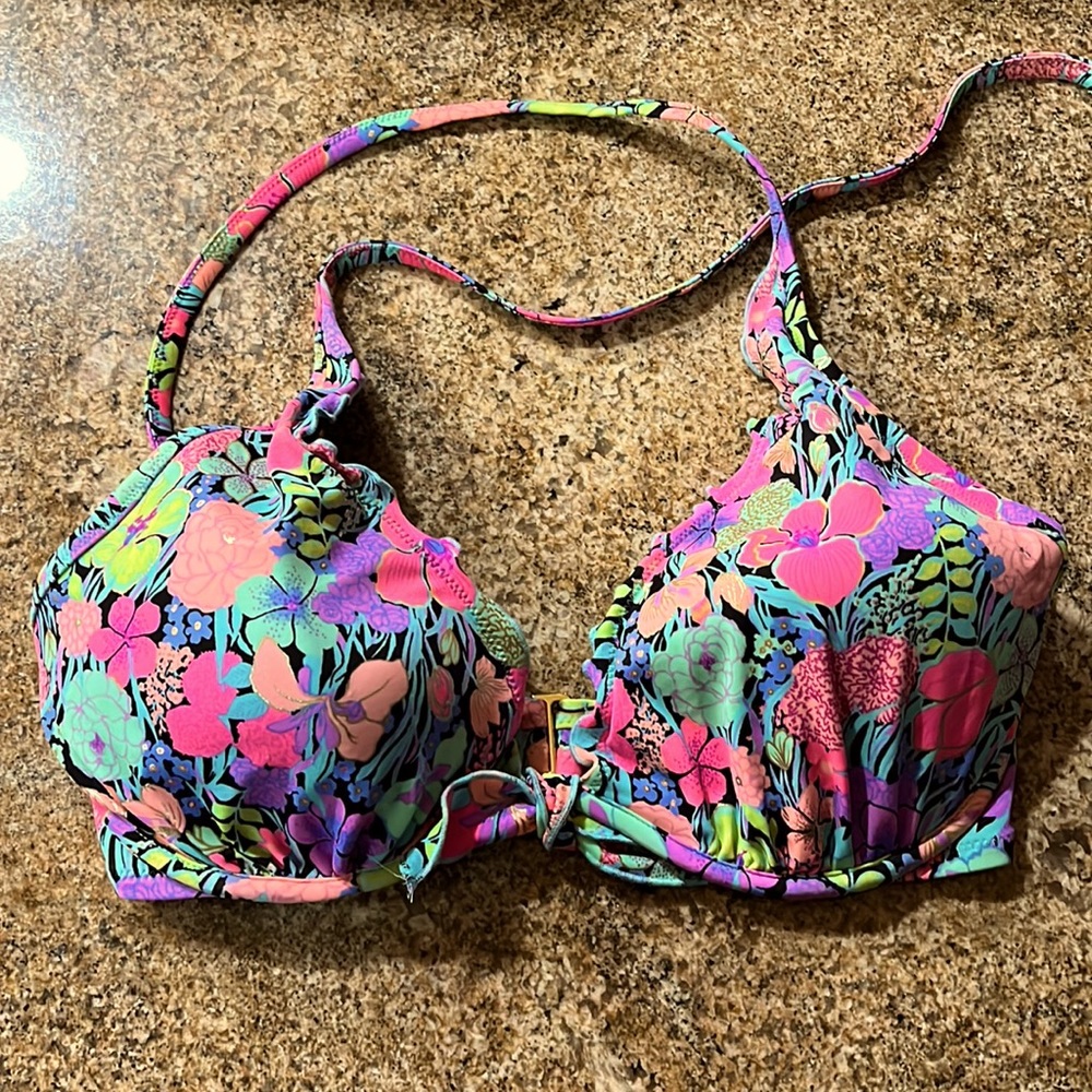 Victoria Secret Pink Floral swim top 34DD